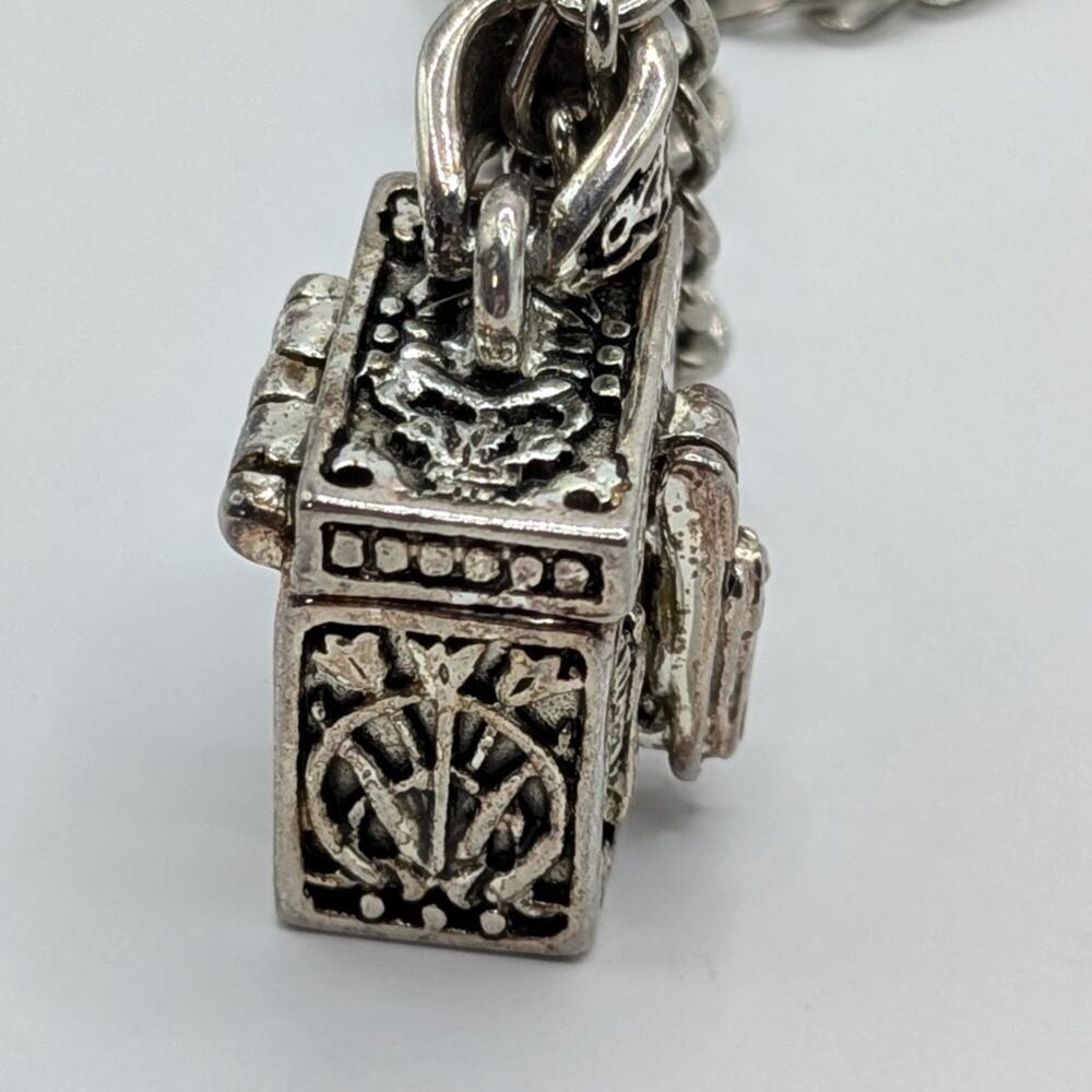 Patricia Victoria Hale Guardian Angels Silver Tone Prayer Box Pendant Necklace - Picture 7 of 8